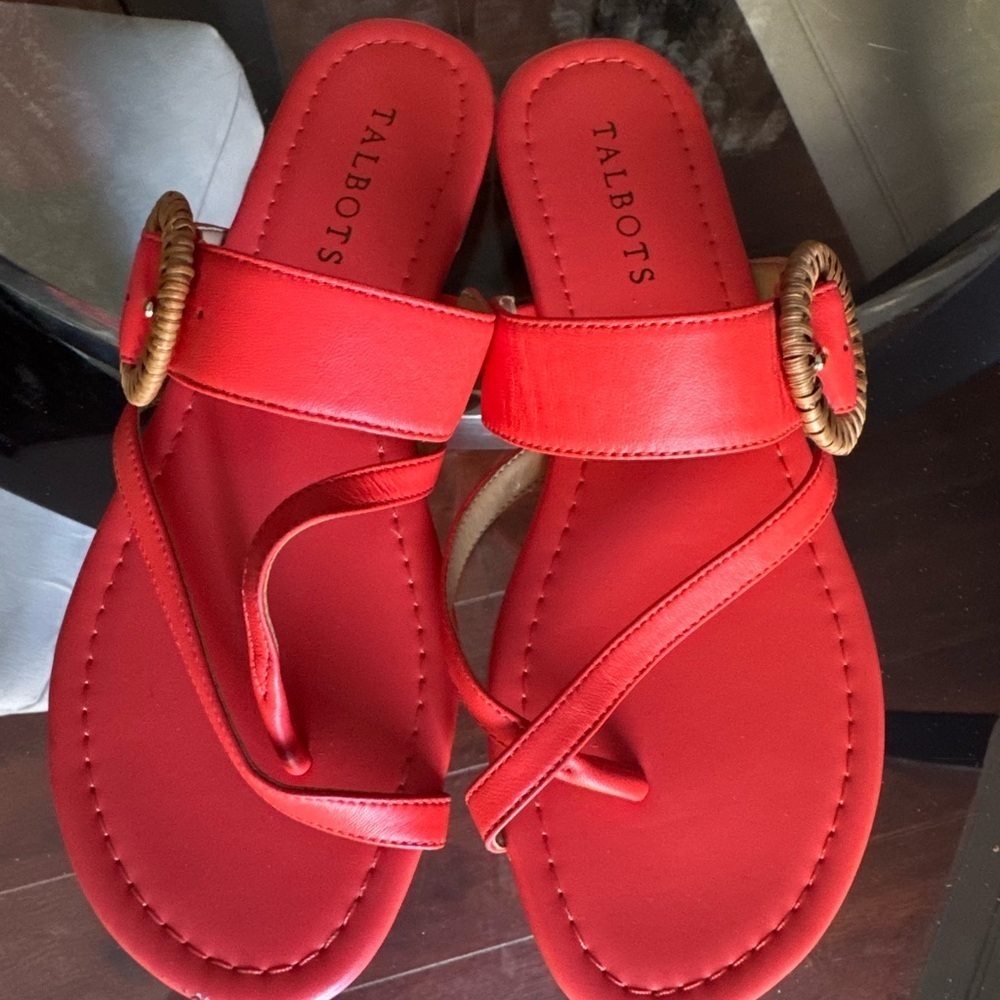 Talbots Vibrant Pink Sandals with Gold Accent - Picture 2 of 4